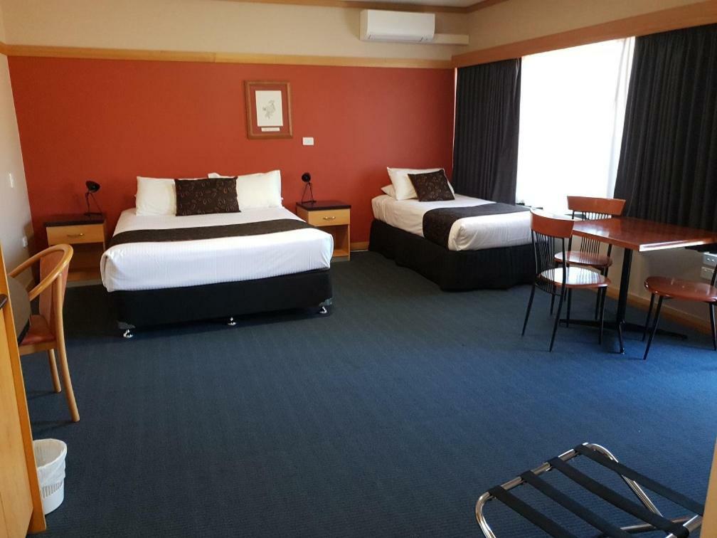 Banksia Motel 4*